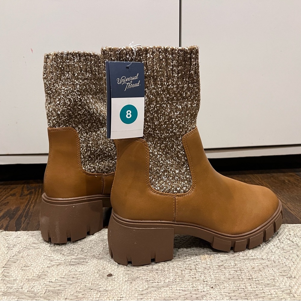 Universal Thread - Brown winter boots with stretch upper material